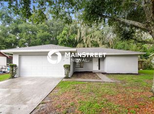 17511 Cranbrook Dr, Lutz, FL 33549
