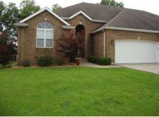2235 Benjamin Dr, Carthage, MO 64836