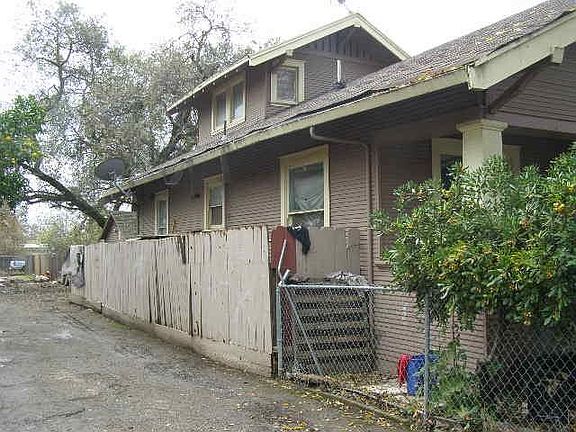 3rd image of 1314 Pinchot St