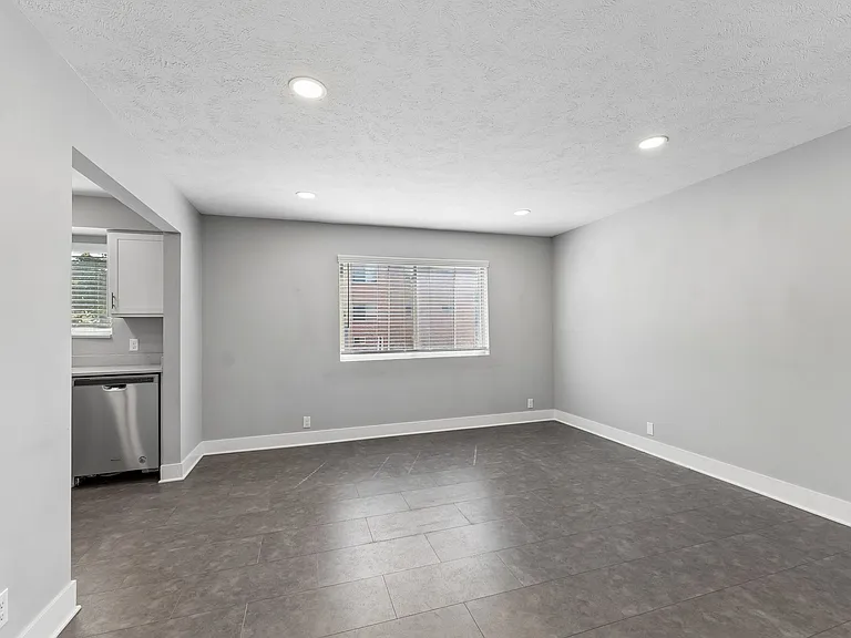4702 Wakeley St #4 — Photo 16