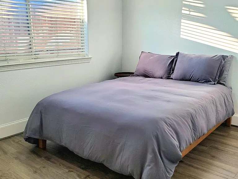 5250 Washington Ave — Photo 16