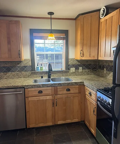 957 San Francisco Ave #B — Photo 18