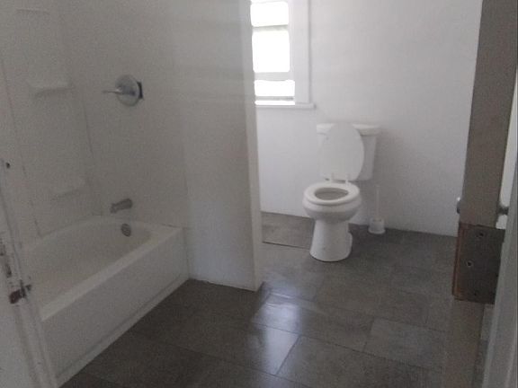 3rd image of 93 Fountain Ave #93