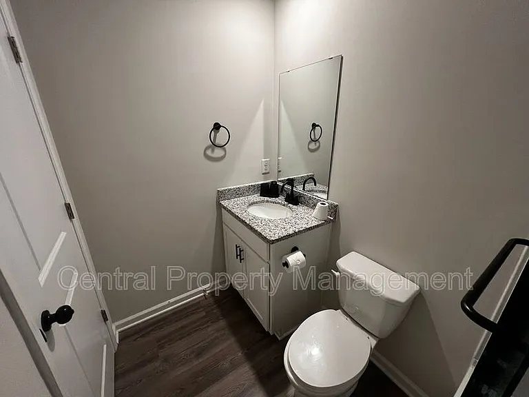 124 Brooks Dr — Photo 5