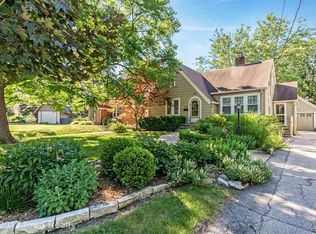 4340 Sheridan Ave, Des Moines, IA 50310