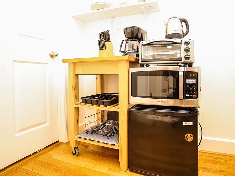 1218 Kenilworth Rd #B — Photo 6
