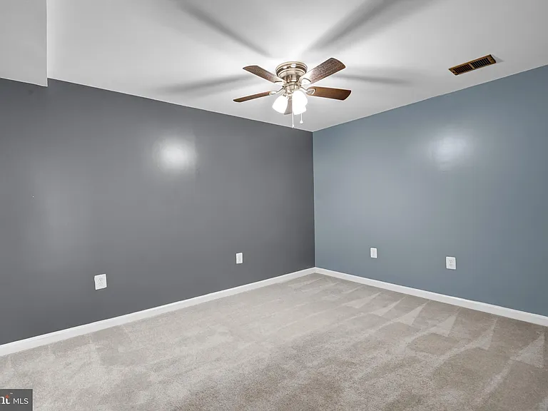 13019 Canova Dr — Photo 35