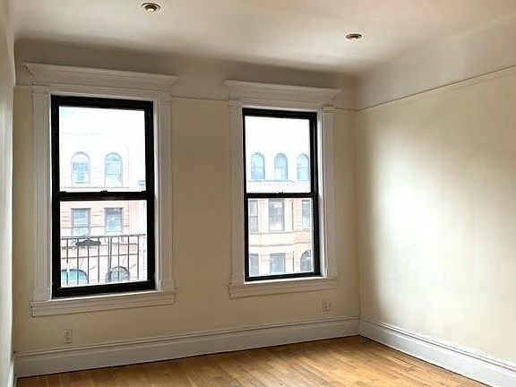 2nd image of 1162 Dean St #3B