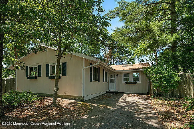 44 Fazio Ct photo 1