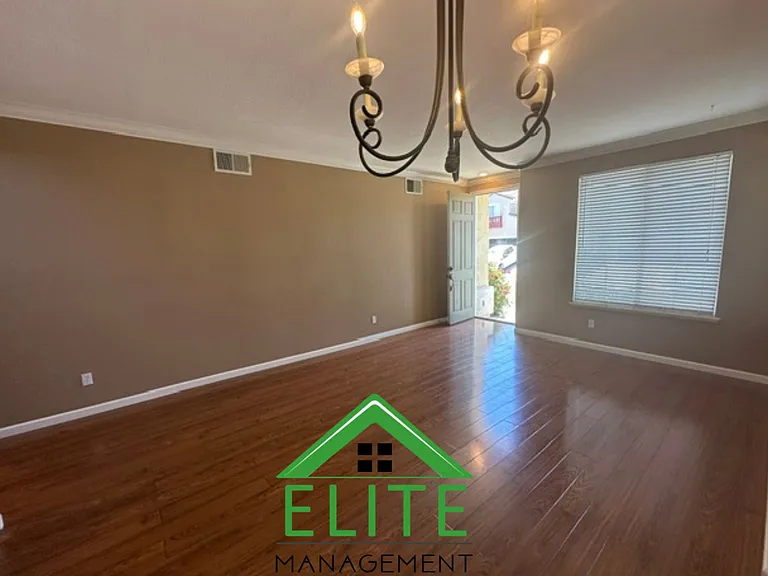 1888 Spaletta Way — Photo 6
