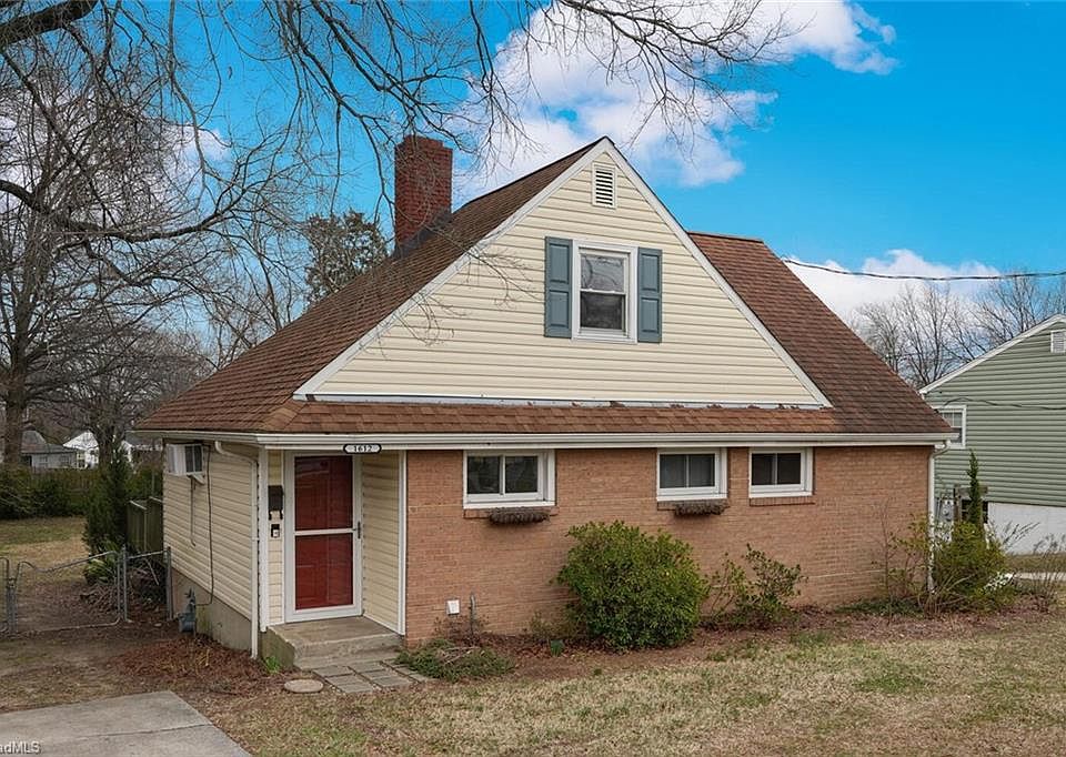 1st image of 1612 Summit Ave