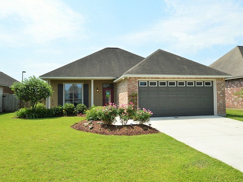 1st image of 40475 Fox Run Dr