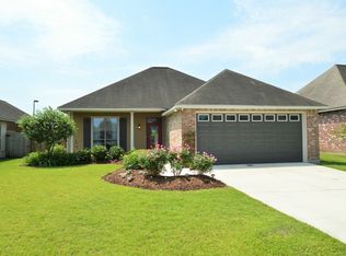40475 Fox Run Dr, Gonzales, LA 70737