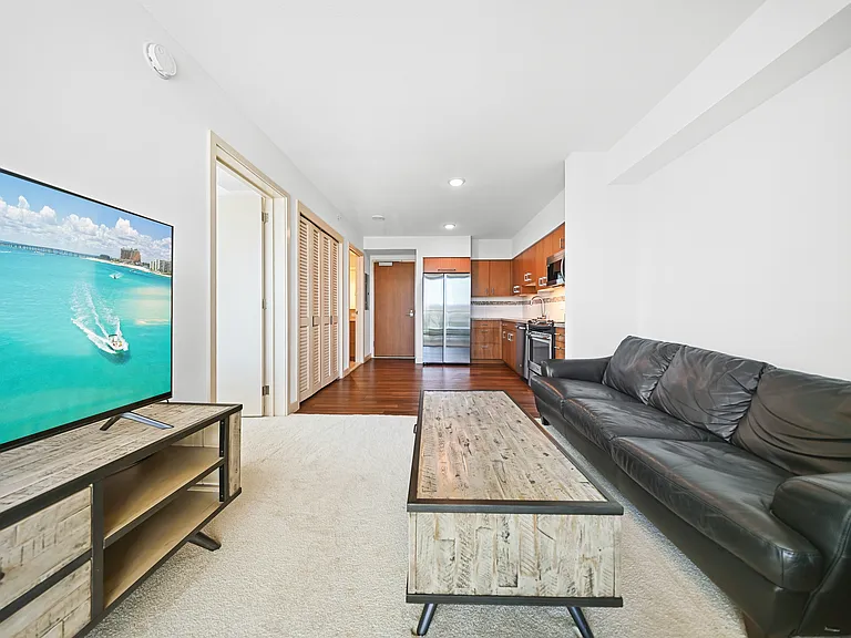 555 South St #11111 — Photo 3