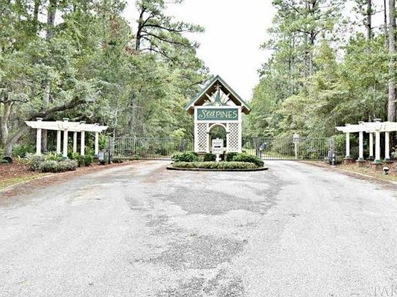 4th image of 1050 Oyster Bay Dr
