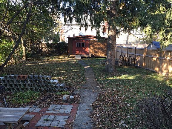 5th image of 1455 Glenn Ave