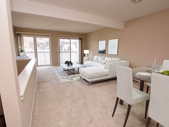 5th image of 20031 Berwyck St APT 17