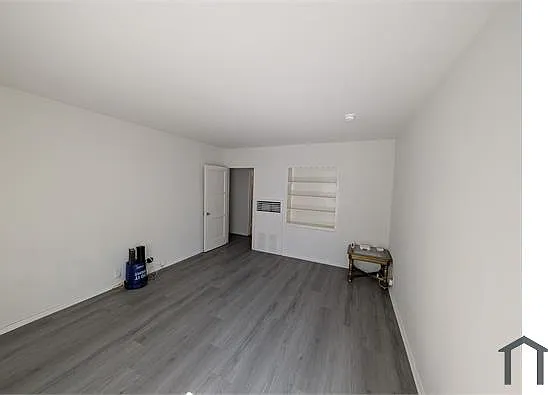 2183 W 27th St #2183 — Photo 8