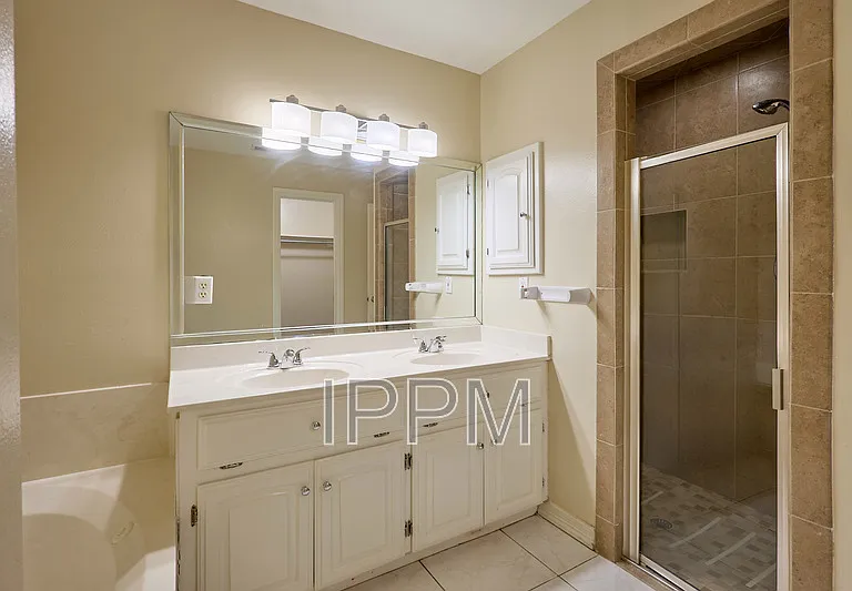 2609 Thomas Ln — Photo 27