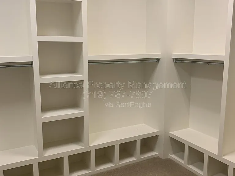 8284 Cypress Wood Dr — Photo 13