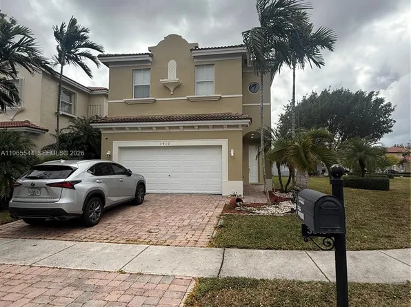 3910 NE 13th Dr, Homestead, FL 33033