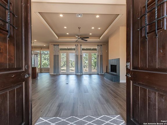4th image of 2123 Stagecoach Way