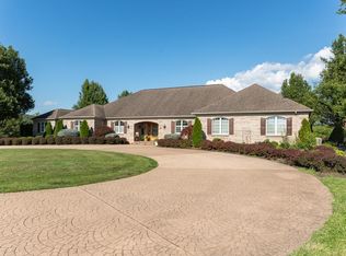108 Meadow Ln, Fishersville, VA 22939