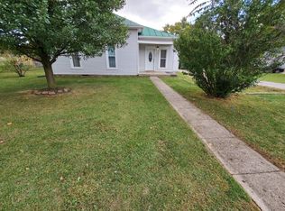 424 S Main St, Avilla, IN 46710