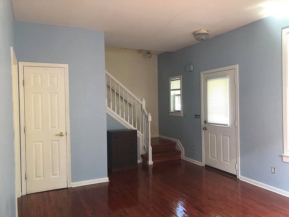 1st image of 1609 University Ave