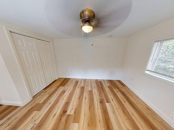 5th image of 519 S Edgewood Cir