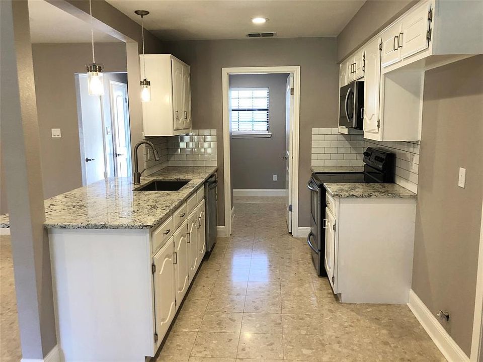 1st image of 5017 Brookview Dr