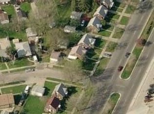 19701 Kelly Rd, Detroit, MI 48205