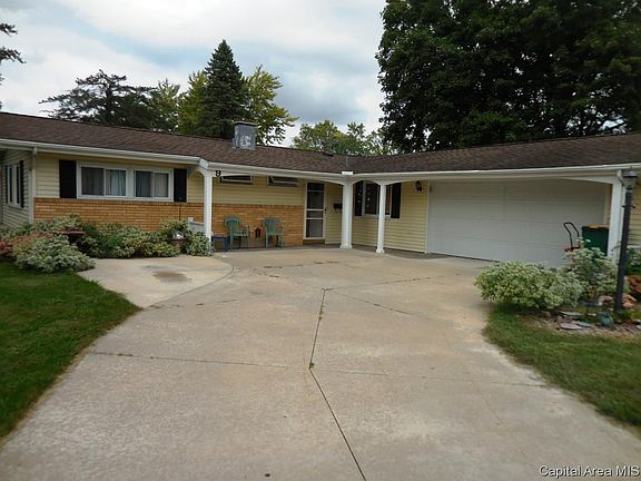 3rd image of 9 Circle Dr