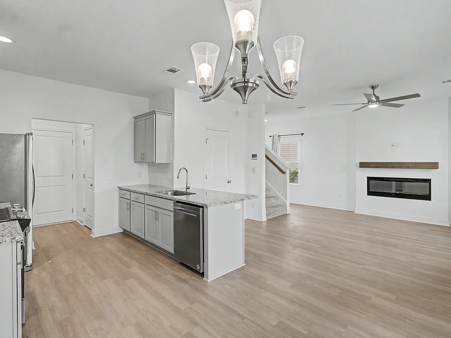 248 Buckingham Drive - 1 — Photo 4