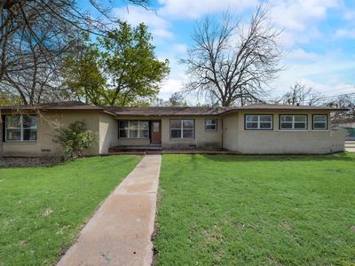 200 E 6th St, Kaufman, TX, 75142