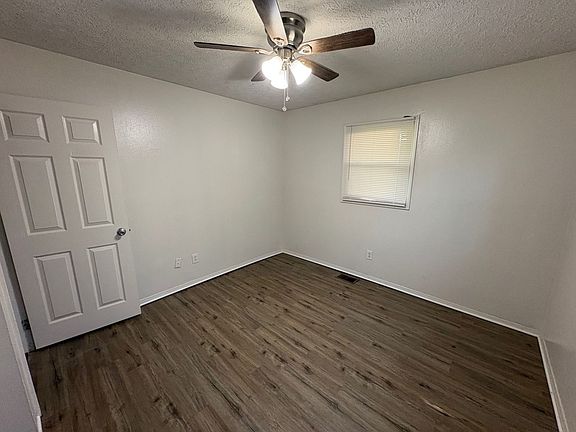 5th image of 508 Amor Pl