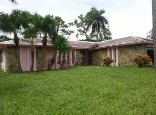 92 Ohio Rd, Lake Worth, FL 33467