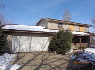 231 W Army Trail Rd, Bloomingdale, IL 60108