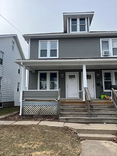 1113 Franklin St Photo 1