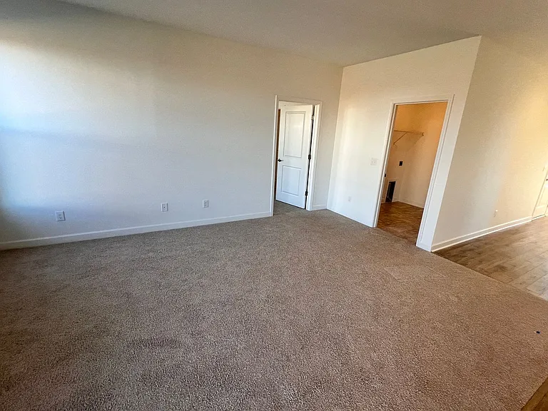 5016 Forsythia Pl — Photo 7