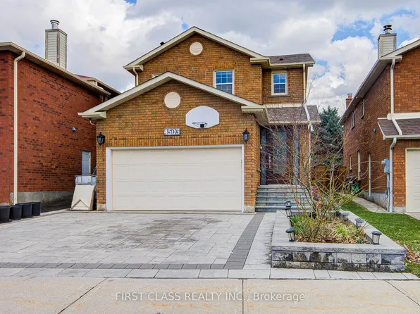 4503 Kimbermount Ave, Mississauga, ON L5M 4J4