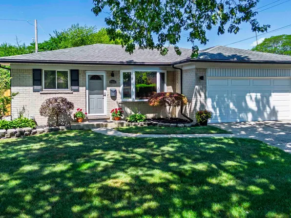 27881 Wagner Dr, Warren, MI 48093