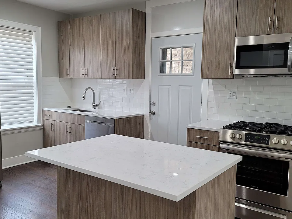 4651-61 N. Manor Ave