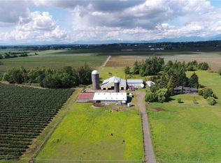 2422 E Badger Rd, Everson, WA 98247