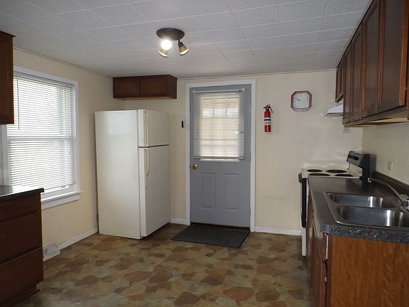 4th image of 1413 Avenue A