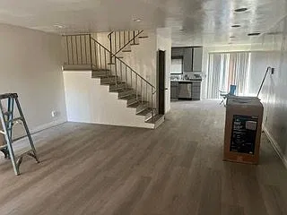 Remodeled 2 bed + Loft Townhome in the Heart of Inglewood — Photo 2