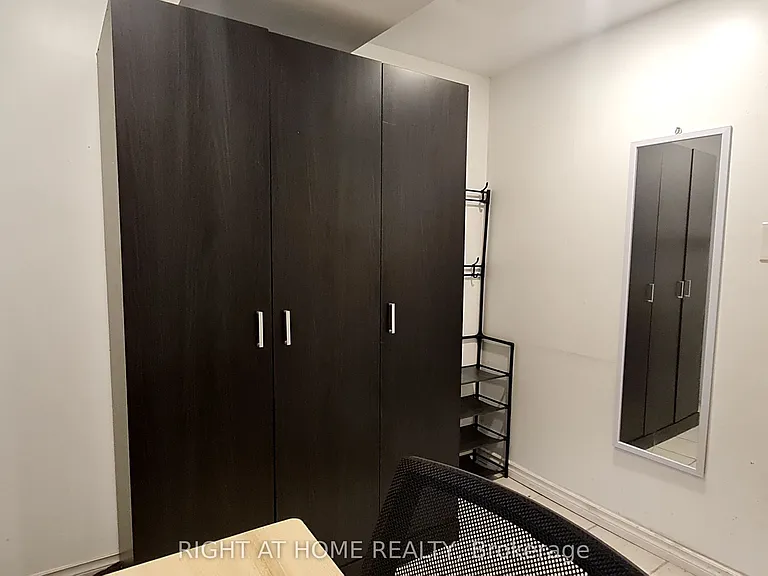 55 Littleleaf Dr #D — Photo 4