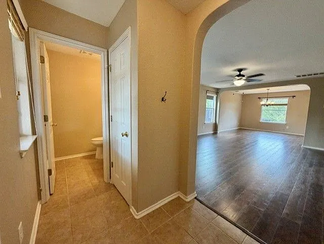 3 bed, 2.5 bath, 1958 sqft, $1,650 — Photo 4