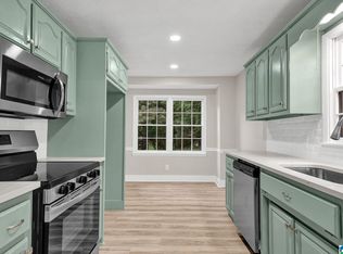 300 34th Ave NE, Center Point, AL 35215