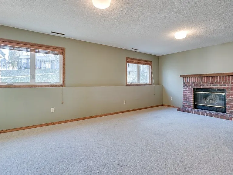 14813 Interlachen Ln — Photo 14